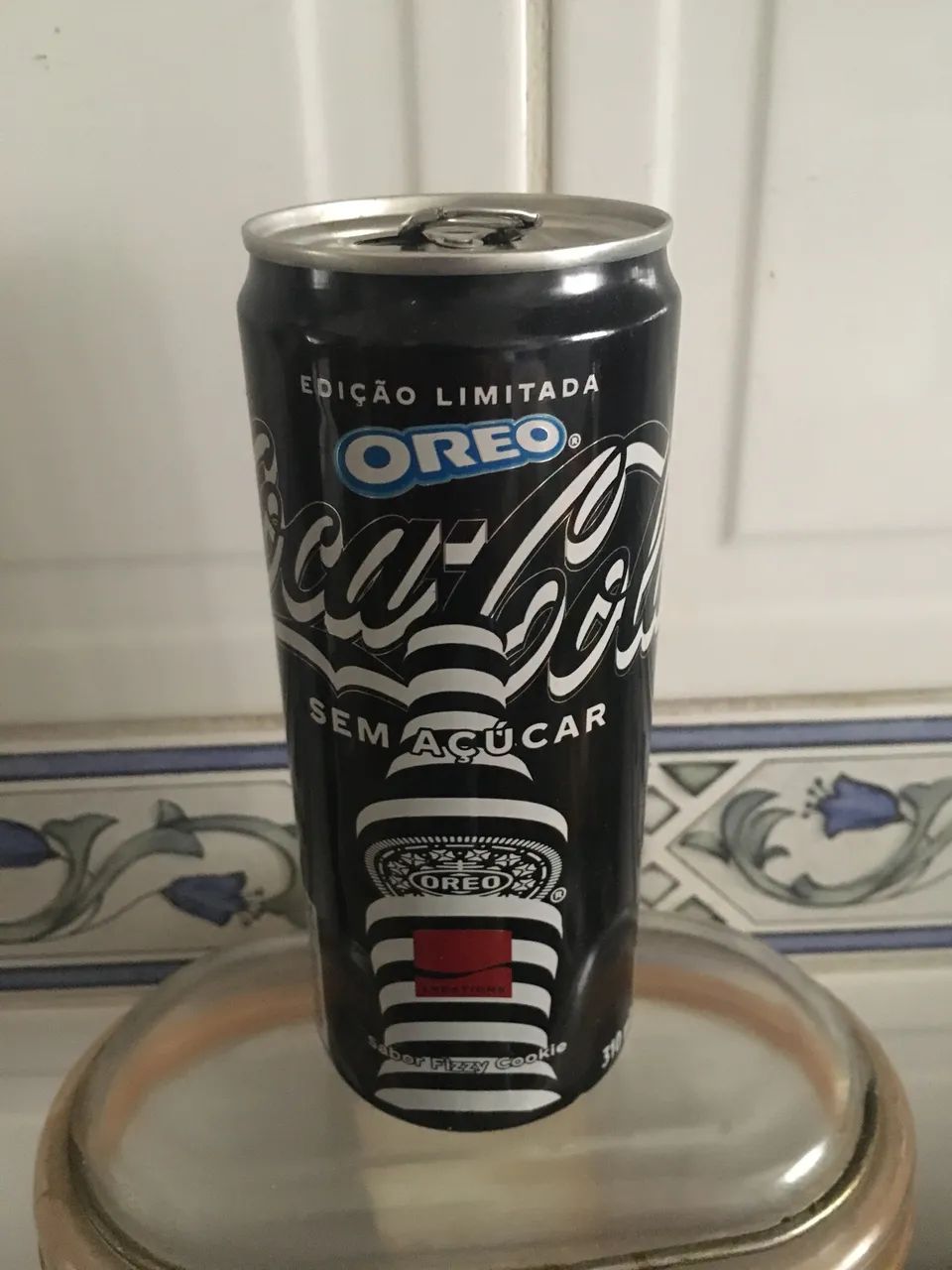 Lata vazia Coca Cola Oreo edição limitada - Foto 2