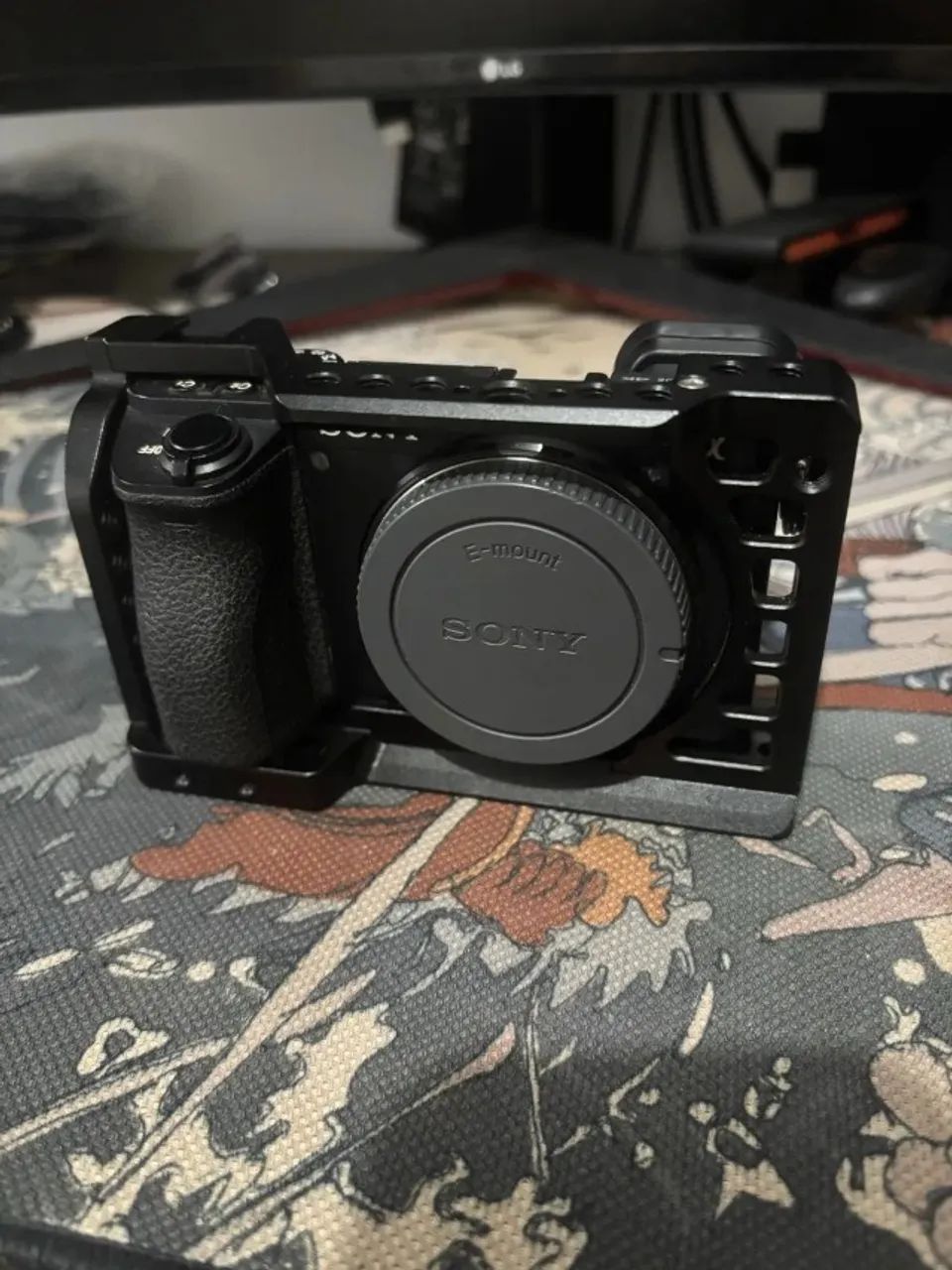 Sony a6500 + Sigma 30mm + Gimbal - Videomaker Starter Kit  - Foto 4
