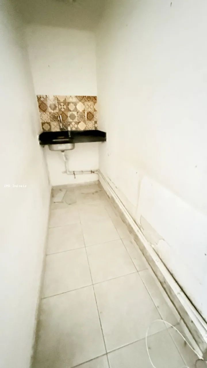 Comercial para Locação em Macaé, Centro, 1 banheiro - Foto 3