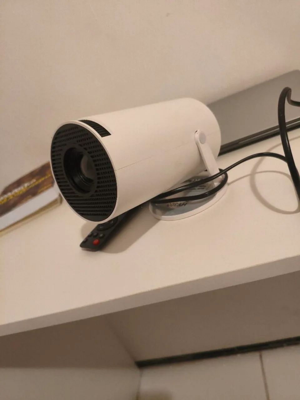  Projetor HY300