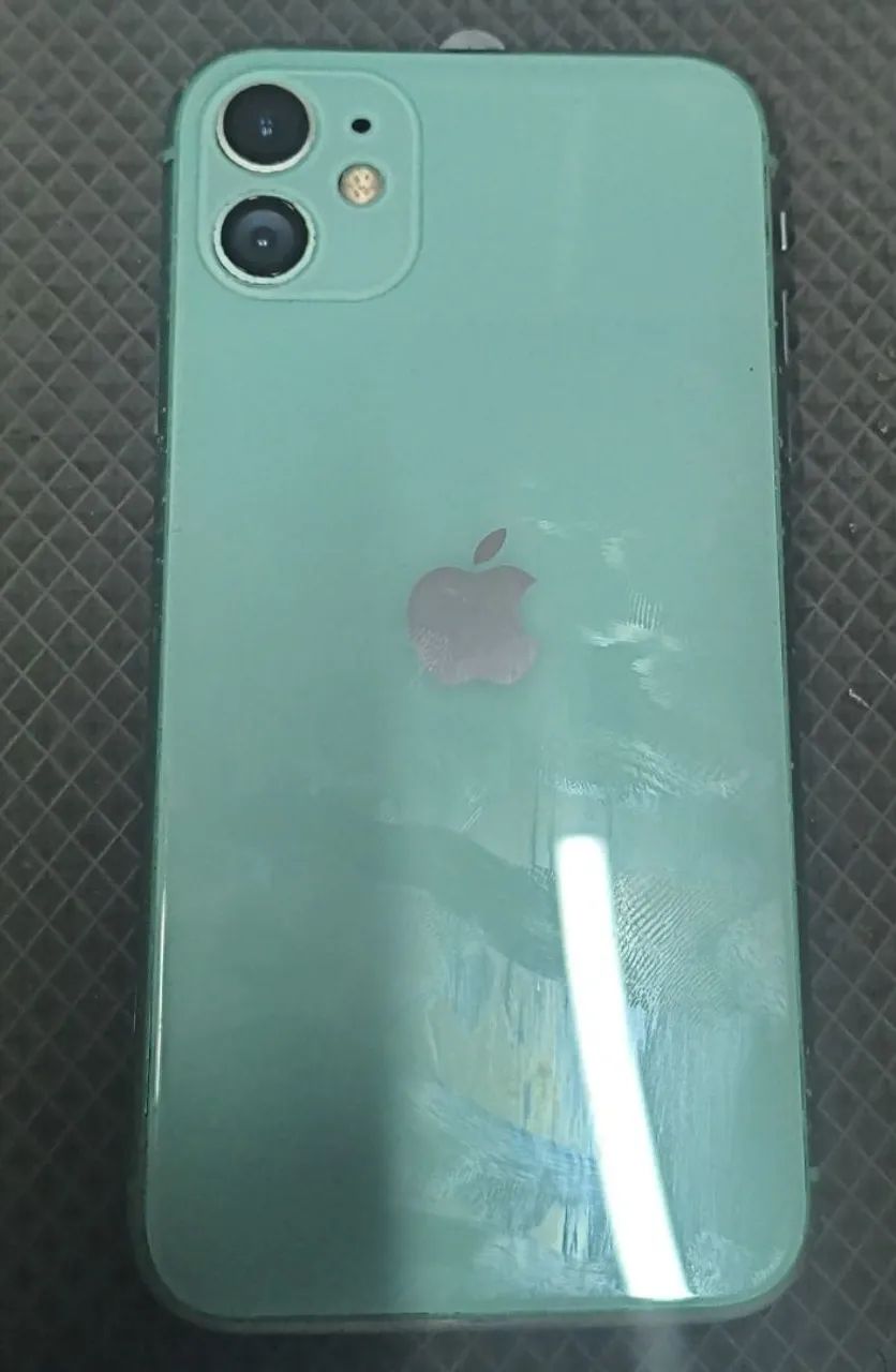iPhone 11 