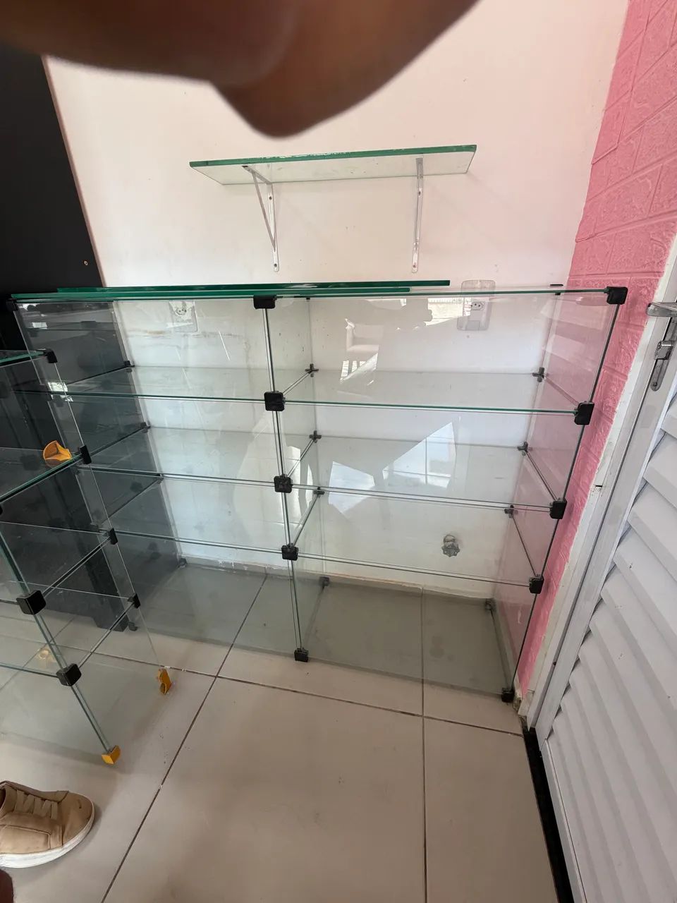 Expositor de vidro e prateleira. - Foto 3