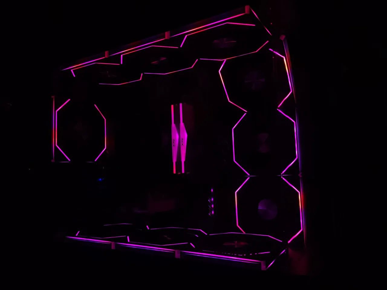 Pc gamer completo Ryzen 5500 + 16gb de ram e Rtx 5060 8bg - Foto 2