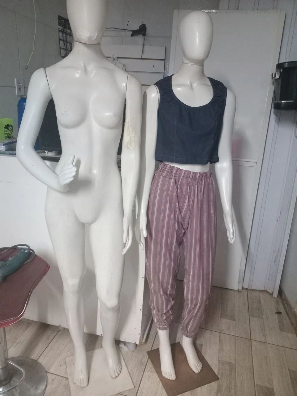 Manequim. 90 cada