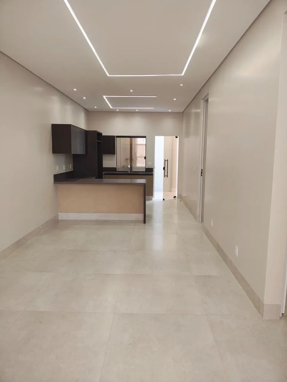 Casa nova, moderna e pronta para morar, com 3 quartos, sendo 1 suíte com closet - Foto 3