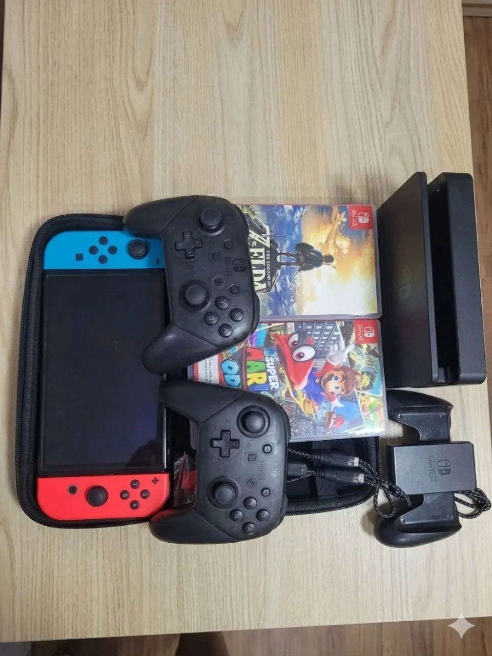 Nintendo Switch Oled 2 Jogos + 2 Controles