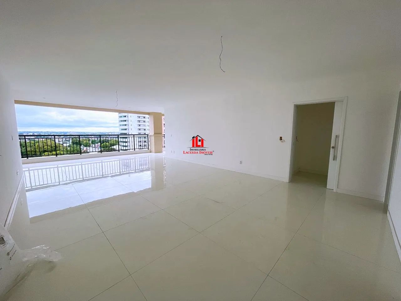 Apartamento no La Maison no Adrianopolis 220m² com 4 Suítes - Foto 2