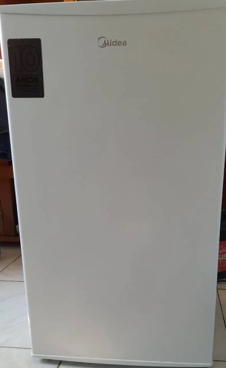 Frigobar Midea