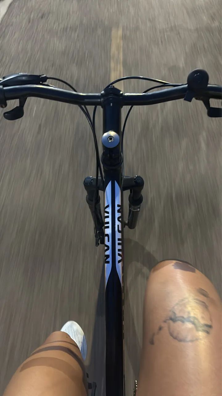 Bicicleta semi nova  - Foto 2