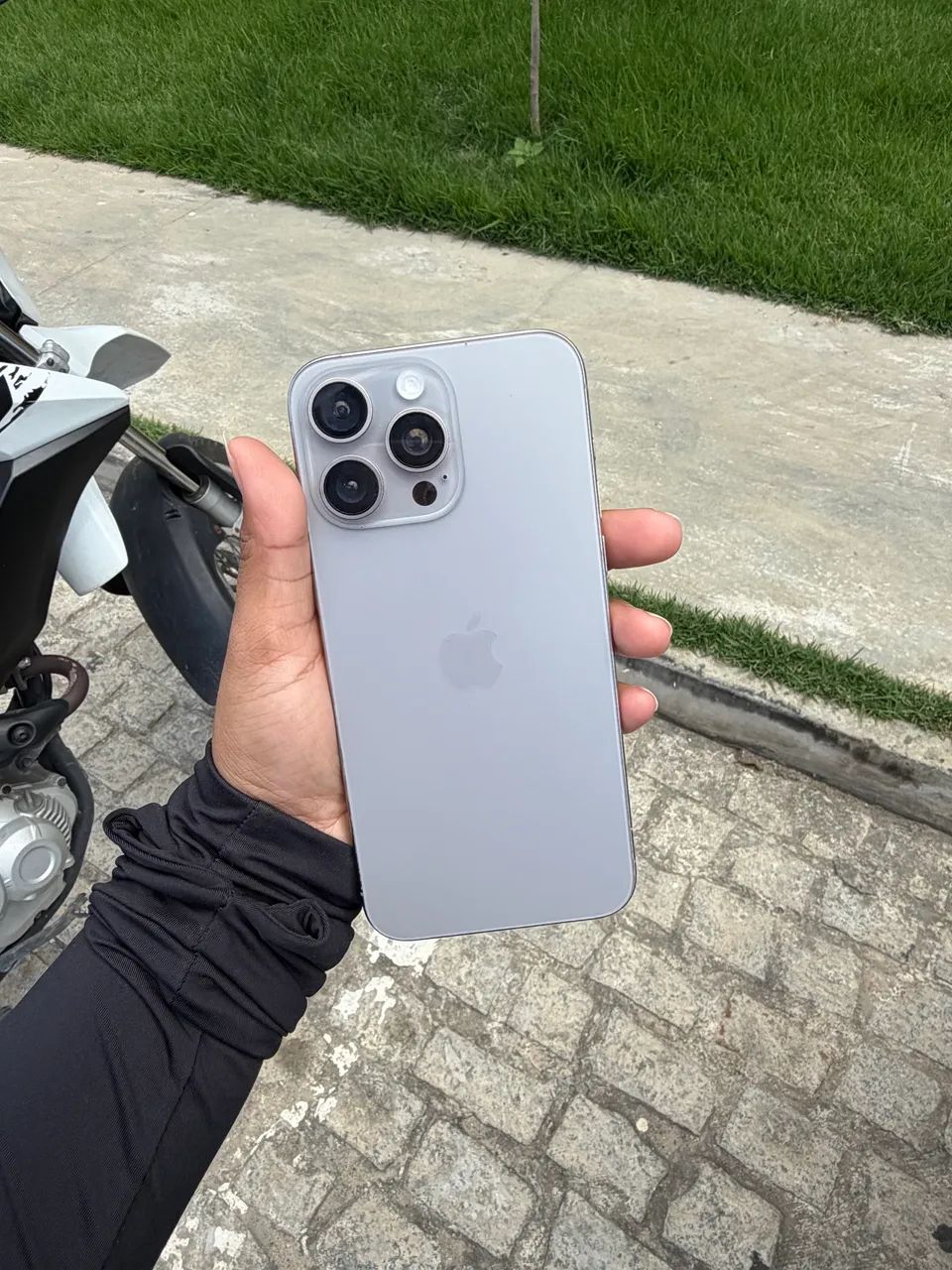 iPhone 15 pro Max  - Foto 3