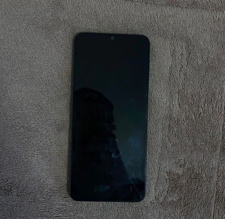 Vendo moto e 13 top único dono