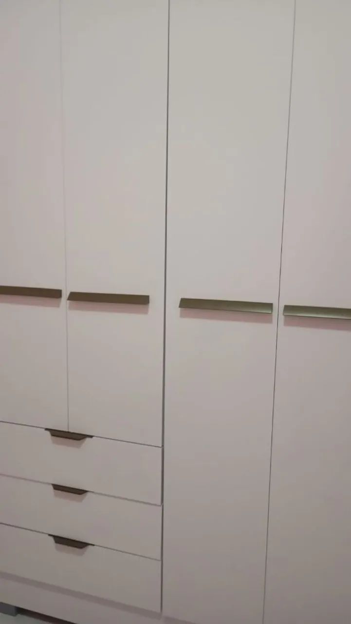 Guarda roupa 6 portas  - Foto 2