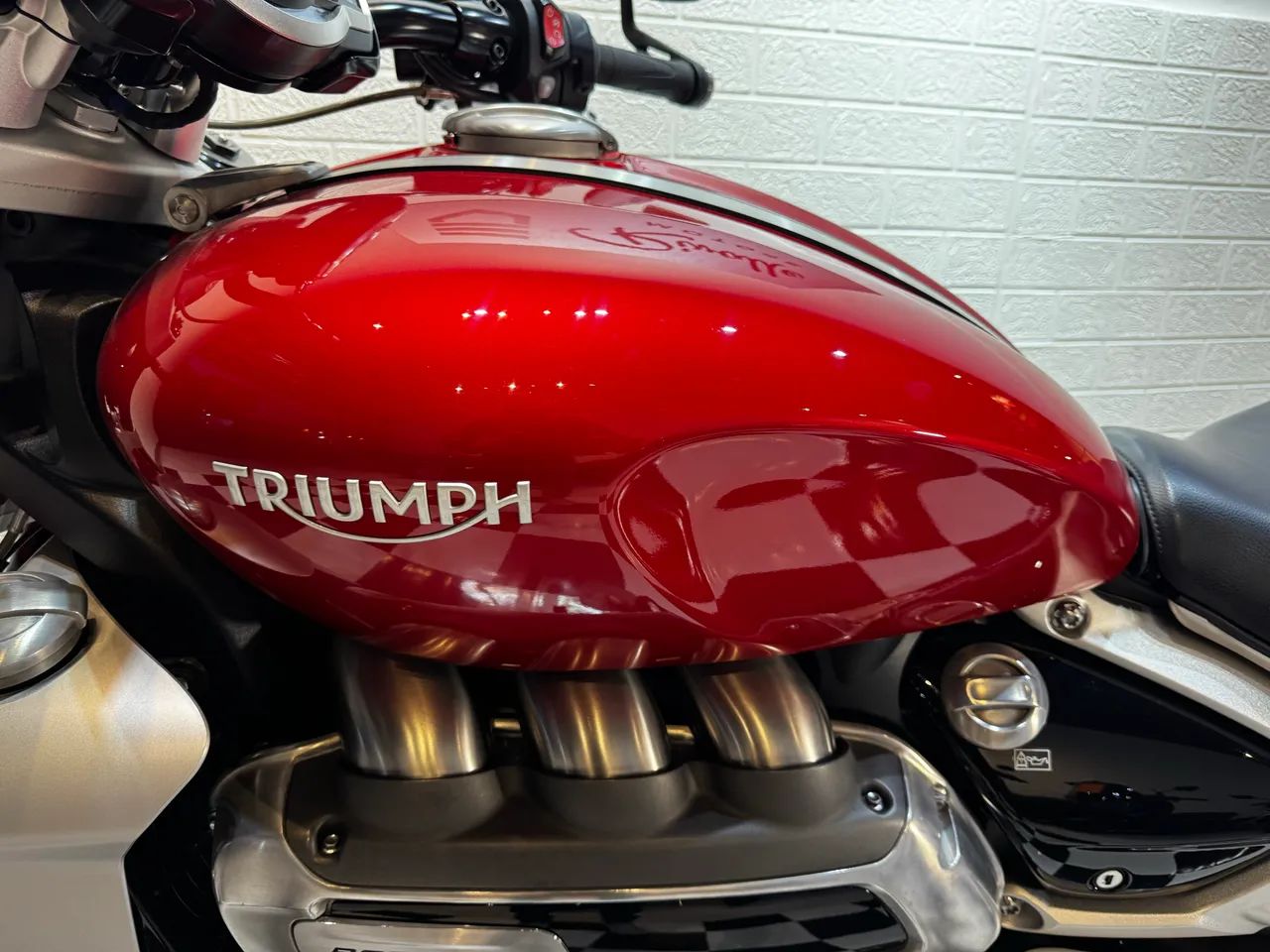 TRIUMPH ROCKET lll - Foto 2