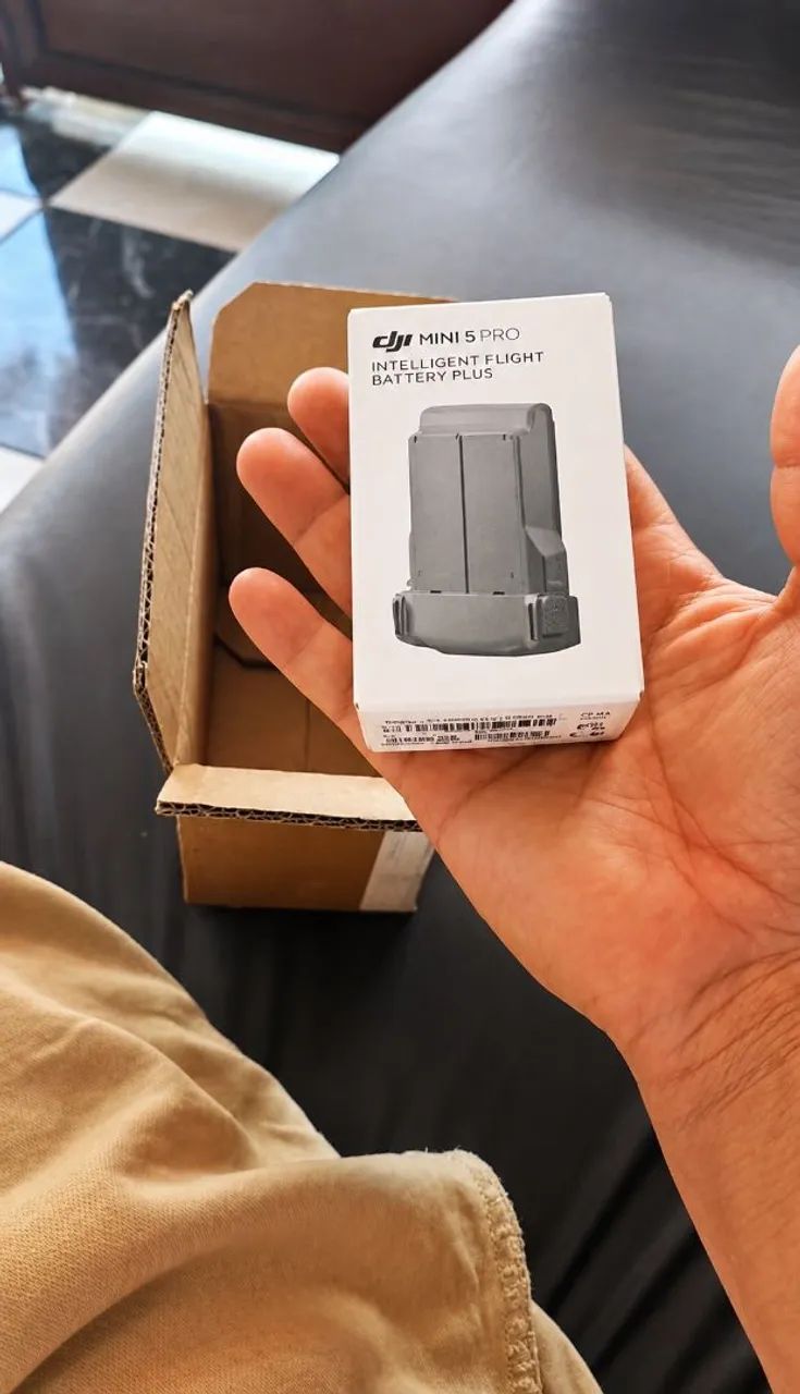Bateria DJI e Hub de Carregamento p/ Mini 5 Pró  - Foto 2