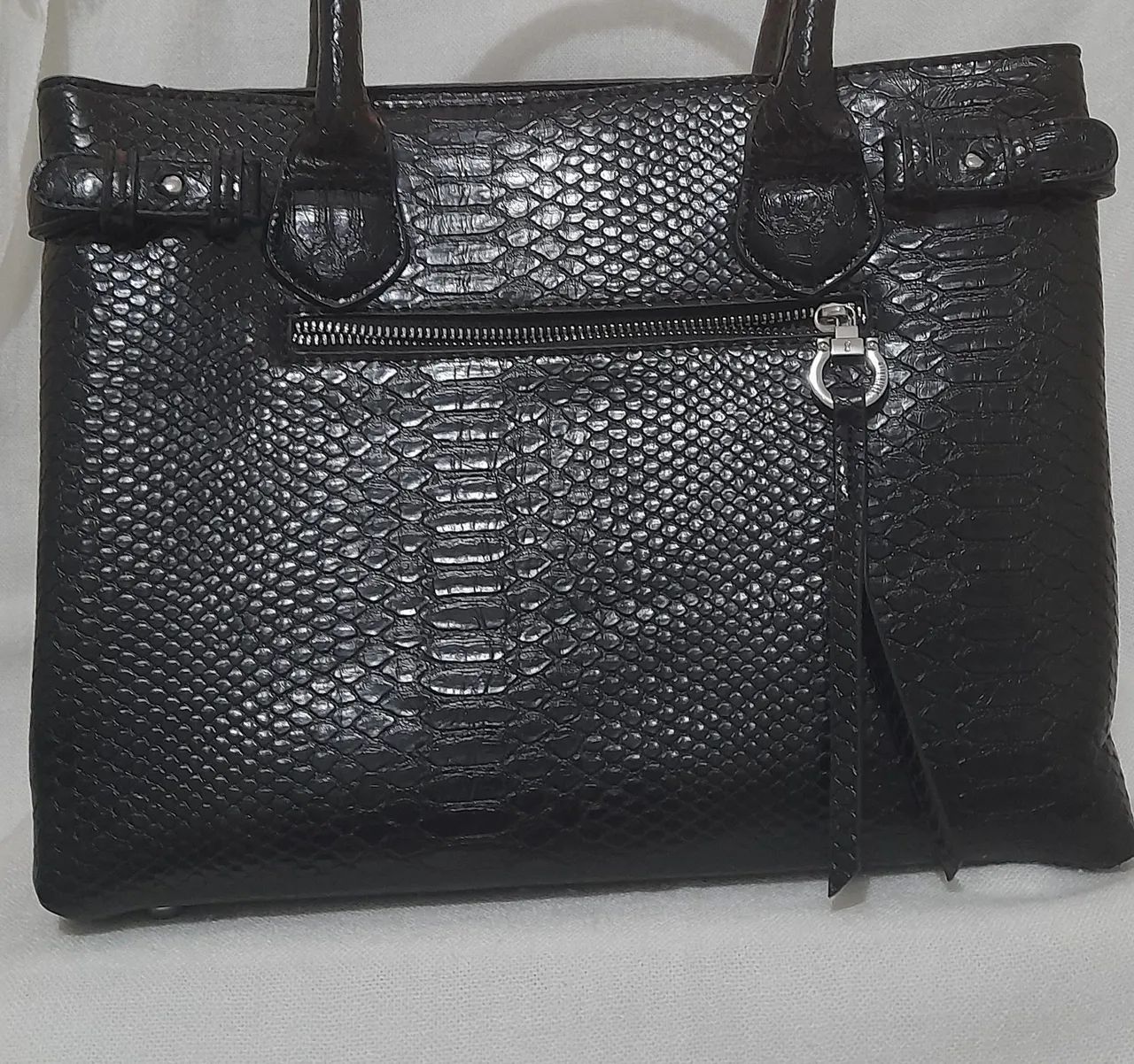 Bolsa preta Santa Lolla 