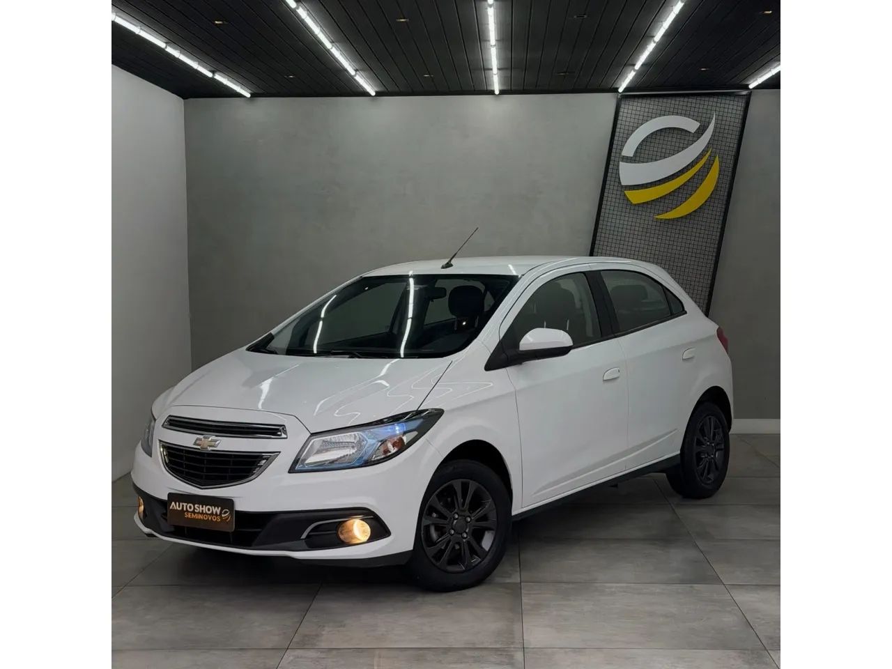 Chevrolet Onix Hatch LTZ 1.4 8V Flex Power Mec. 4P 2016 - Foto 2