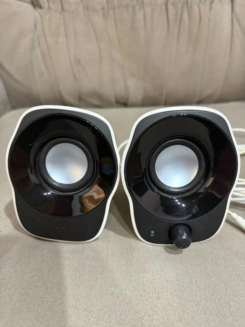 Caixa de Som Logitech Z120