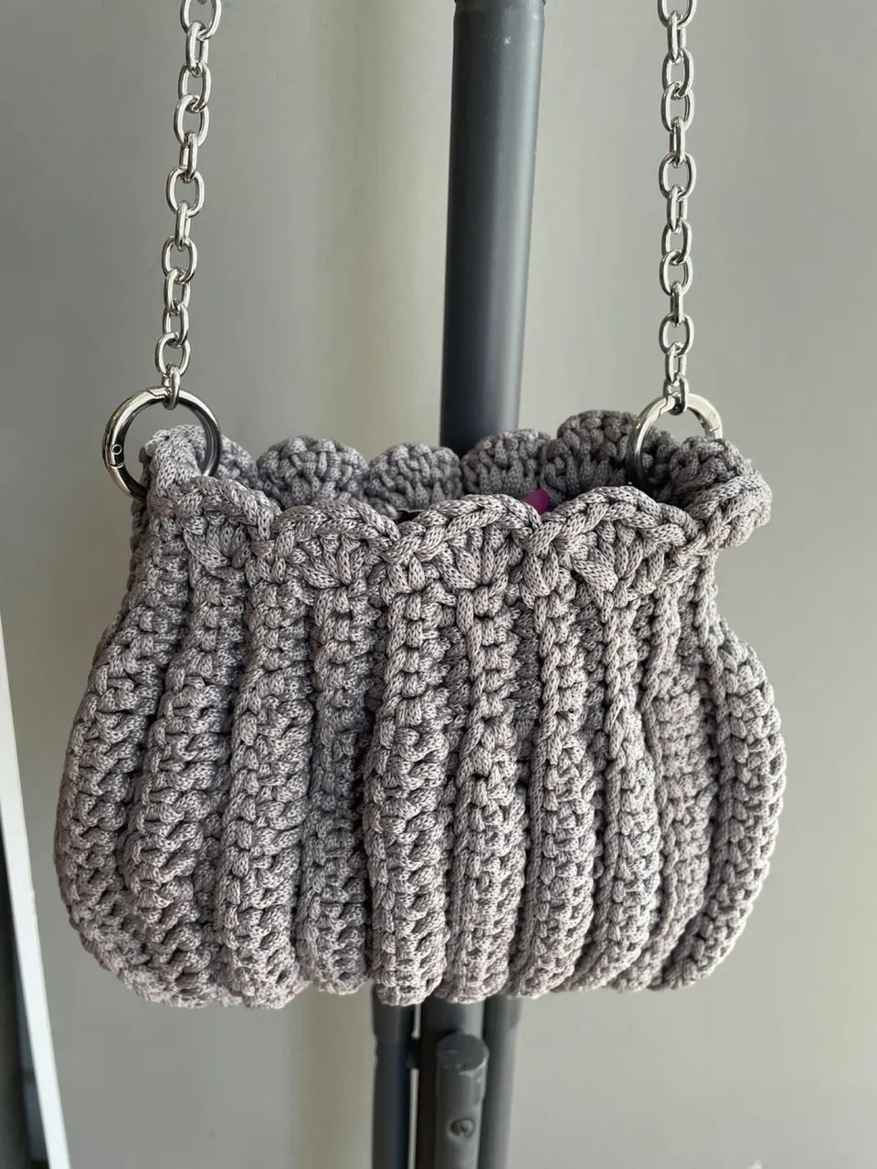 Bolsa de crochê artesanal , transversal com alça - Foto 4
