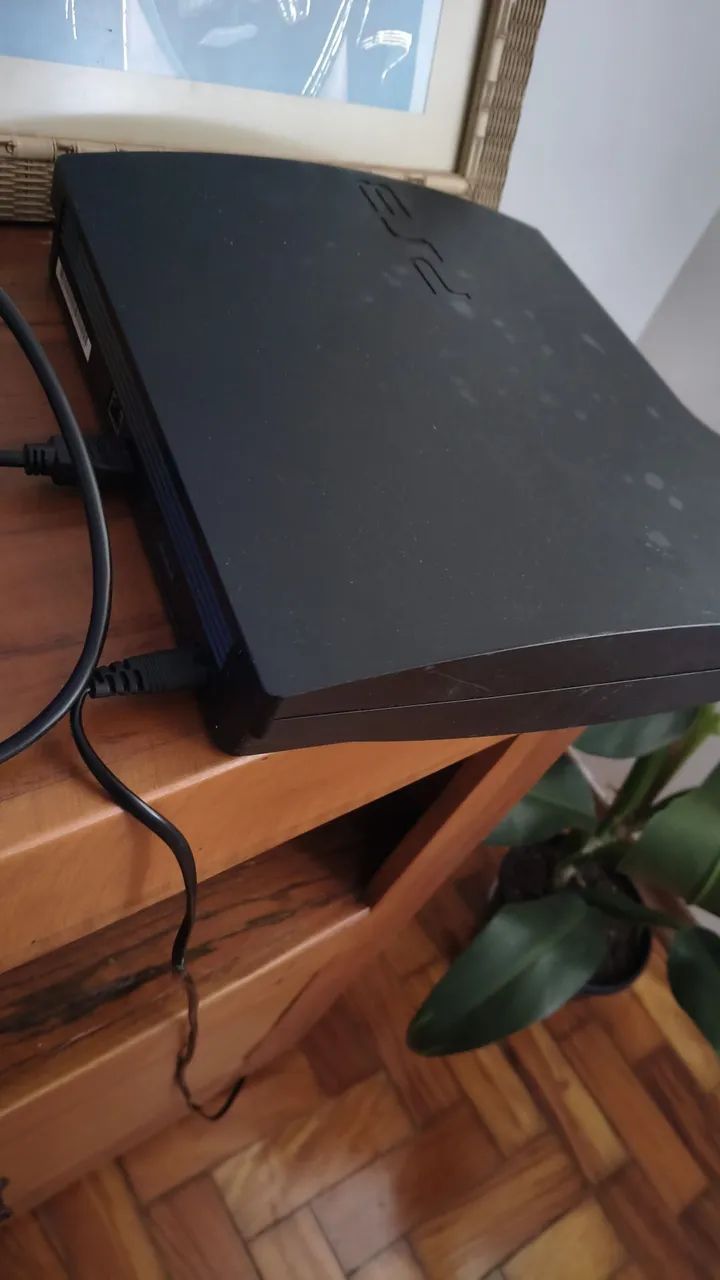 Ps3 usado com 13 jogos de brinde