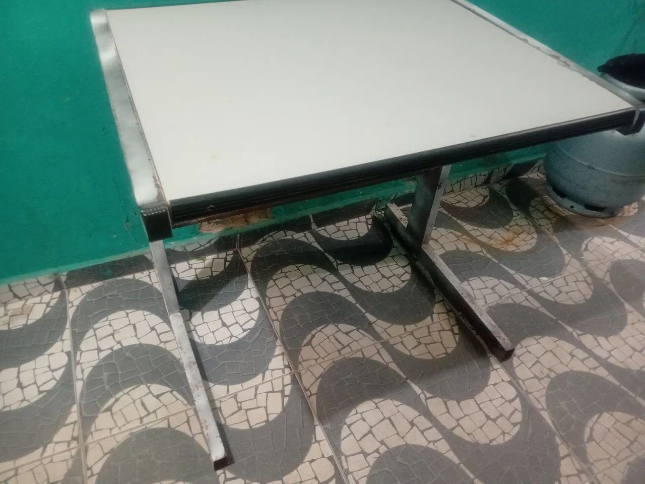 Doação  de 2 mesas - Foto 3