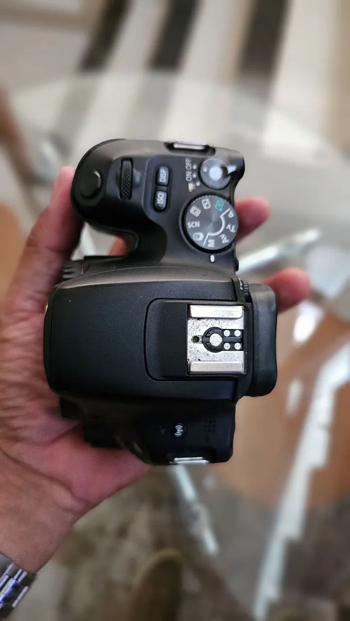 Câmera Canon Sl2 + Bateria + alça e bolsa - Foto 4
