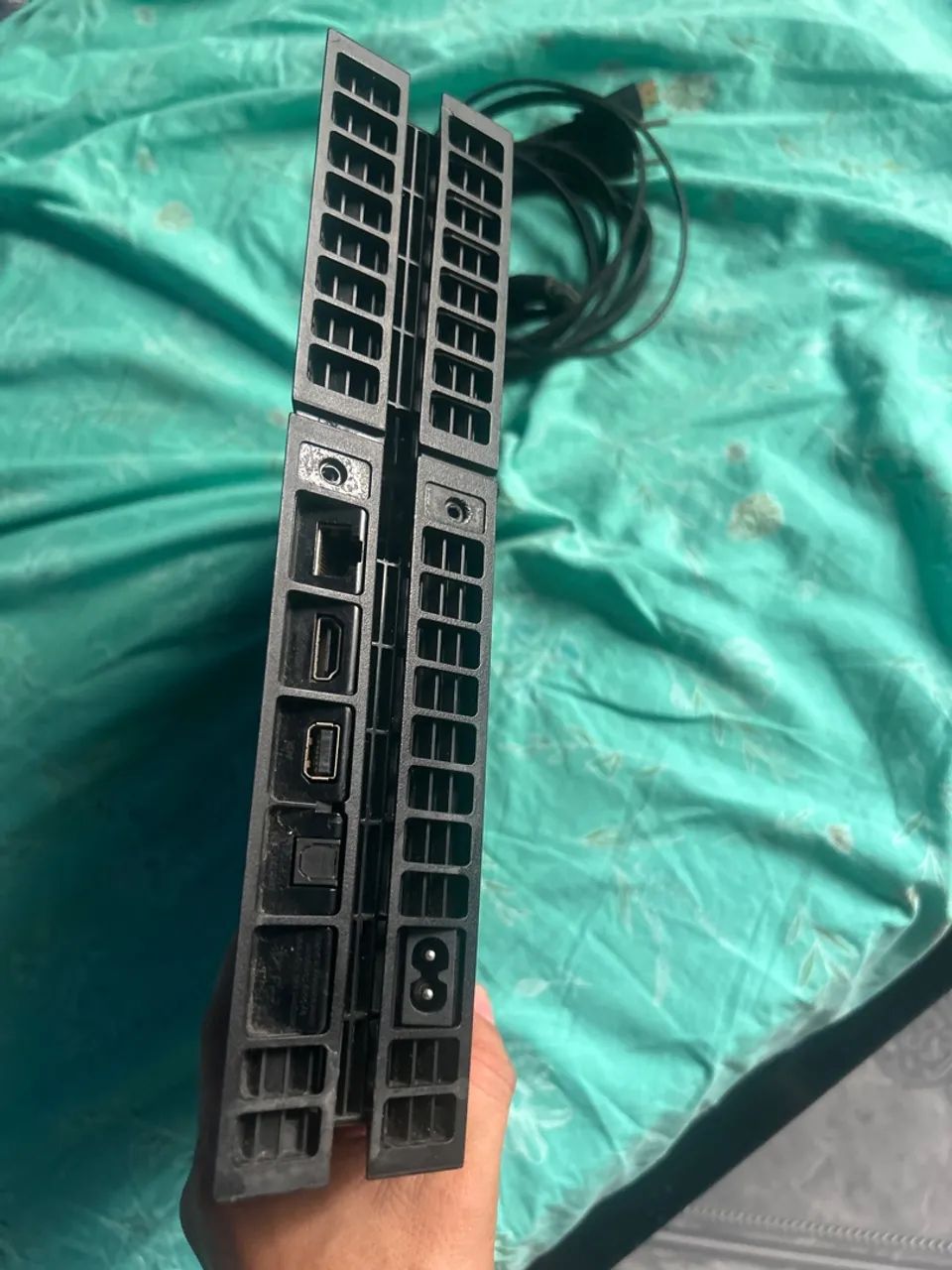 Vendo ps4 com defeito com cabo hdmi e cabo de energia  - Foto 3