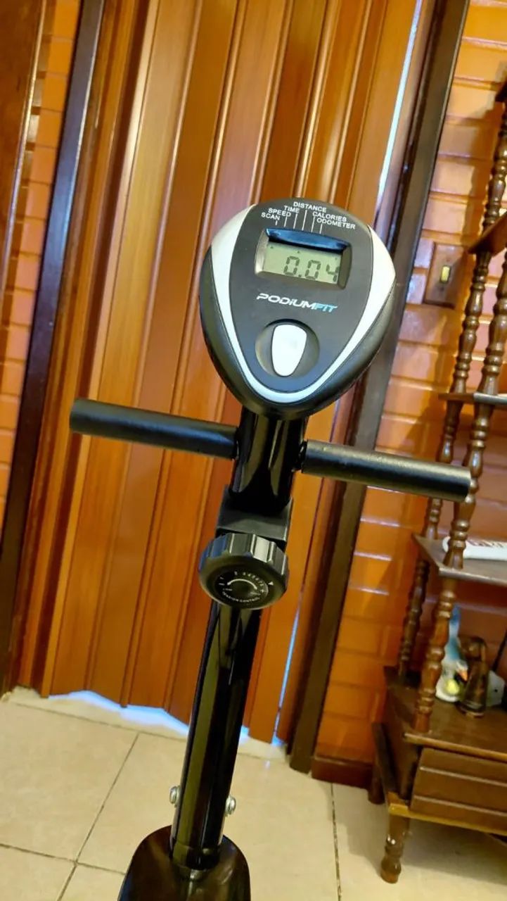 Bicicleta ergométrica Podiumfit horizontal  - Foto 4