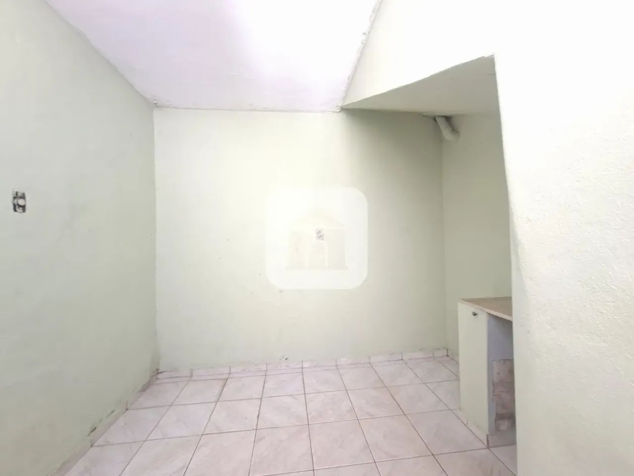 Comodo comercial para locação no bairro Saraiva - Foto 5