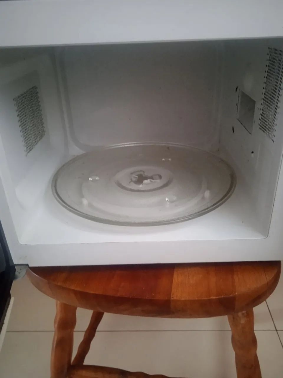 Microondas CCE M-200E pleno funcionamento - Foto 3