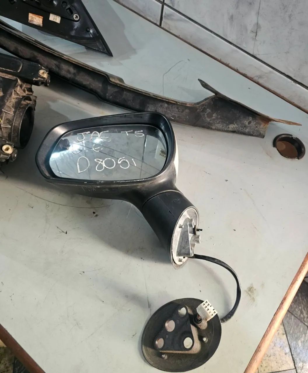 Retrovisor esquerdo Jac T5 branco e preto elétrico 2015 a 2019 original - Foto 3