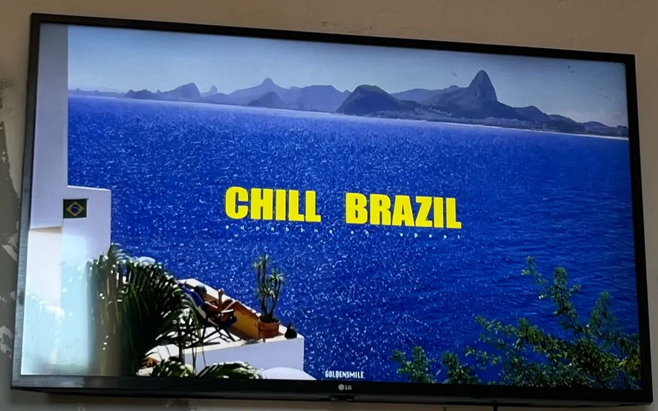 SMART TV 43 POLEGADAS LG FULL HD (dois meses de uso, perfeito estado, intacta)