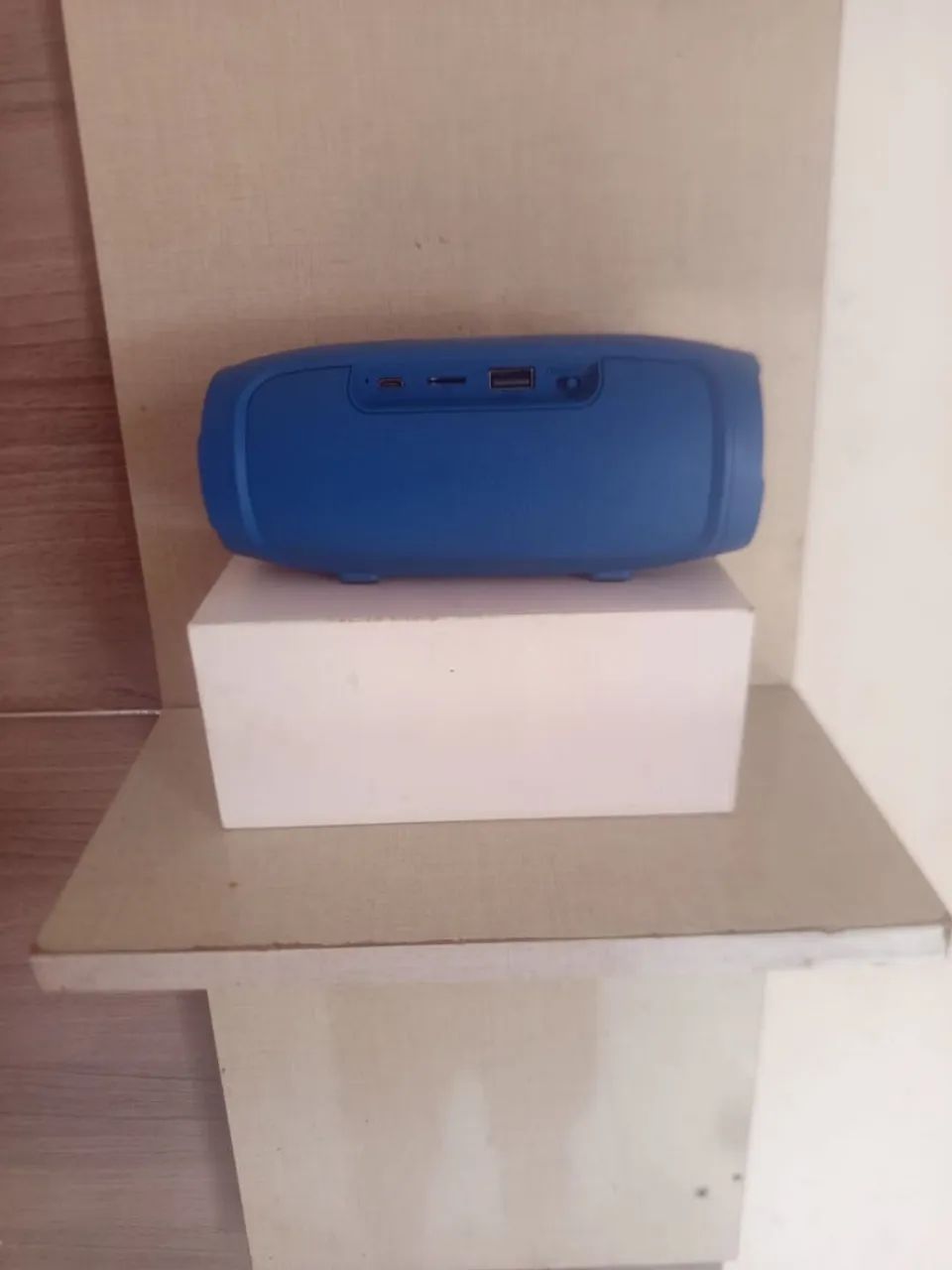 Caixinha de som JBL via Bluetooth  - Foto 2