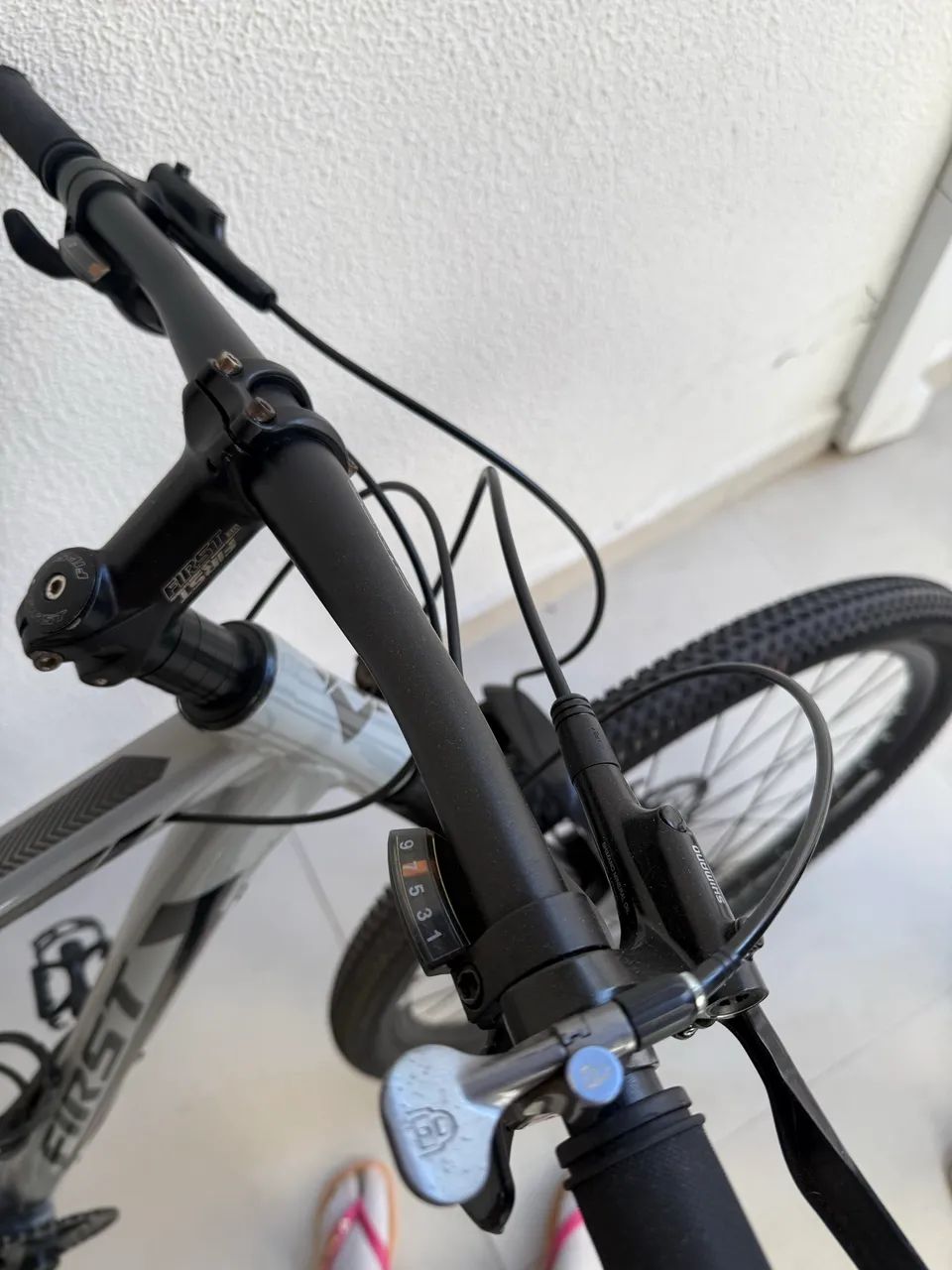 Bicicleta First Aro 29 - Shimano Altus - Excelente Estado - Foto 5