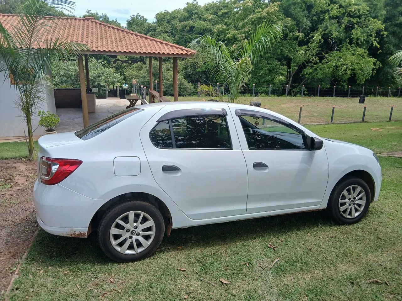 Renault Logan LOGAN Life Flex 1.0 12V 4p Mec. 2021