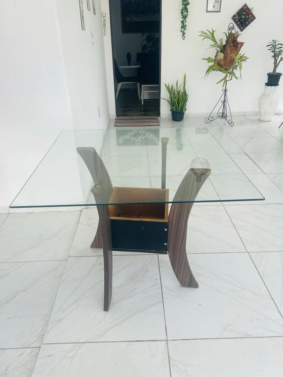 MESA DE JANTAR COM TAMPO DE VIDRO - Foto 3