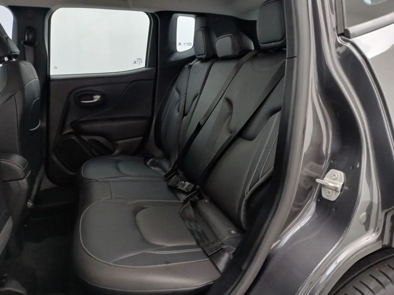 Jeep Renegade Long. T270 1.3 TB 4x2 Flex Aut., foto 17 de 18