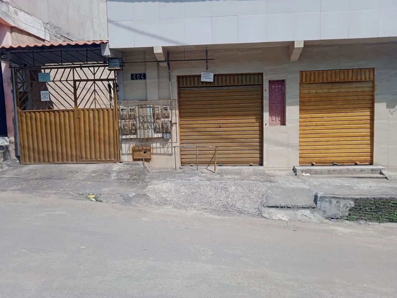ALUGA-SE PONTO COMERCIAL 