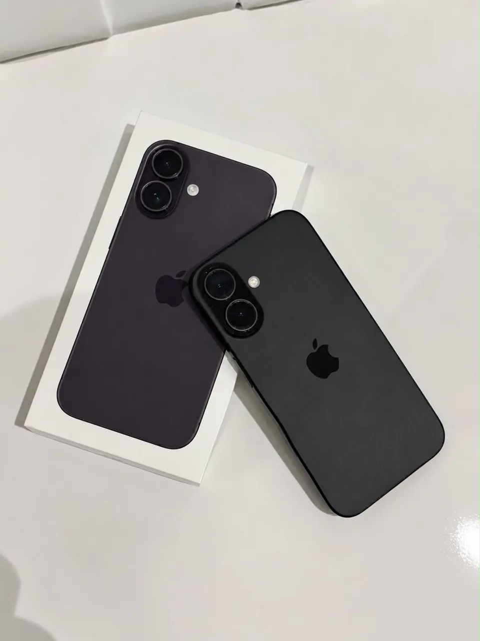 iPhone 16 256GB - Impecável / Na Caixa / Sem Detalhes