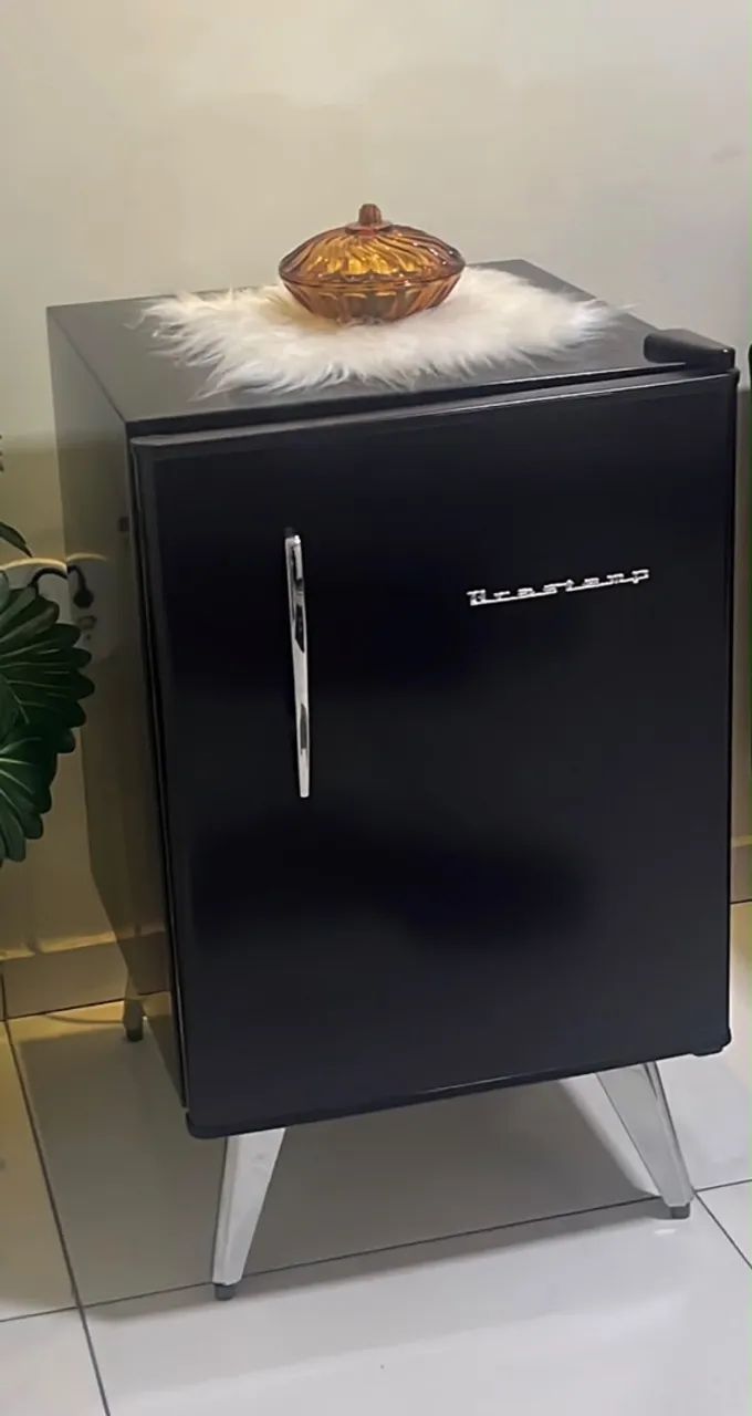 Frigobar Retrô impecável 
