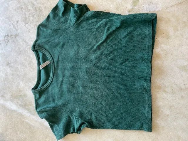 Kit com 3 blusas femininas G/GG em ótimo estado - Foto 4