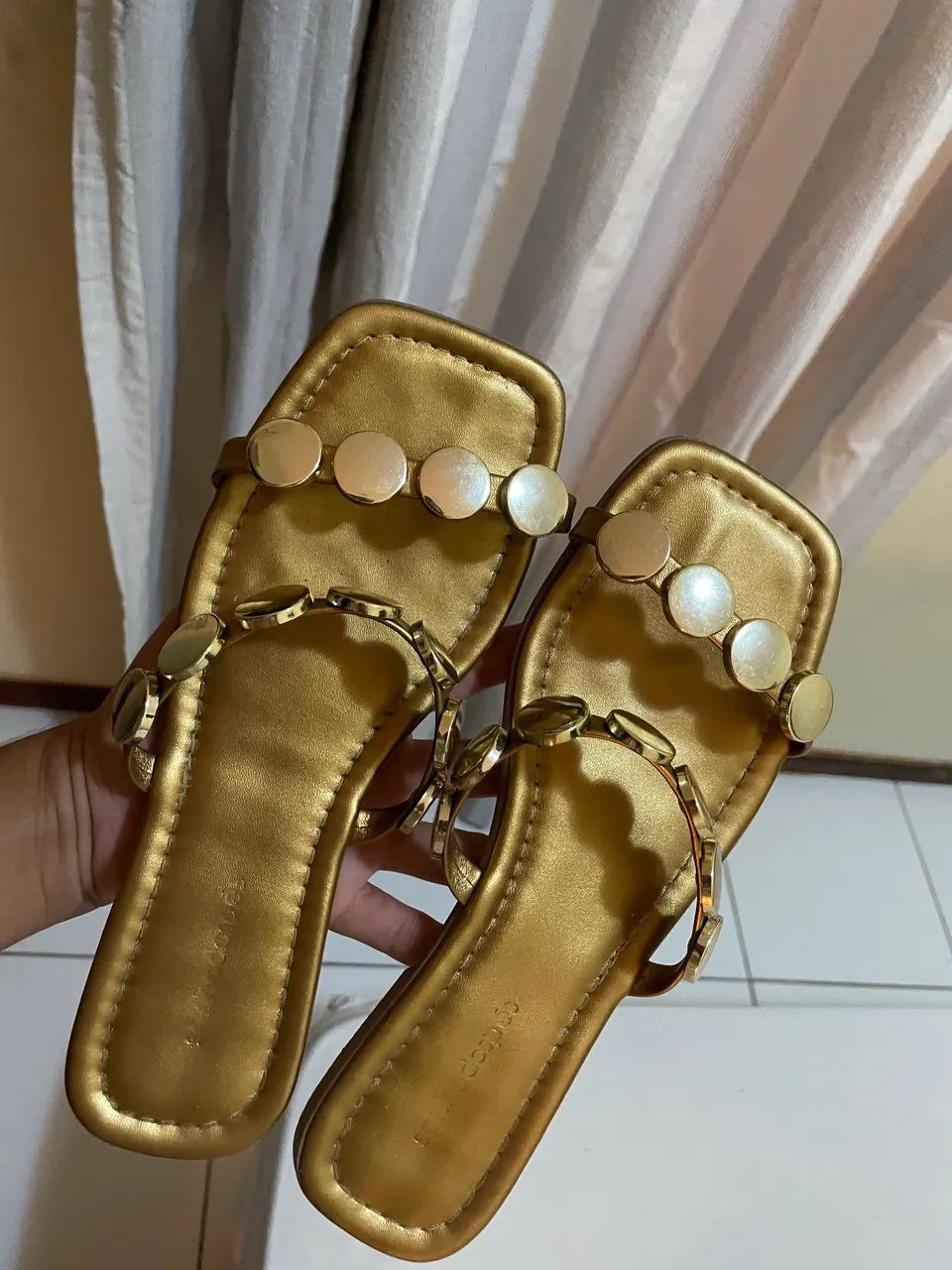 Vendo sandália rasteira nova  - Foto 4