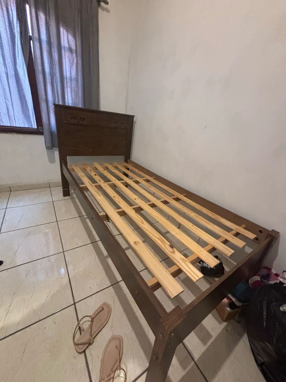 Cama de solteiro em madeira - Foto 5