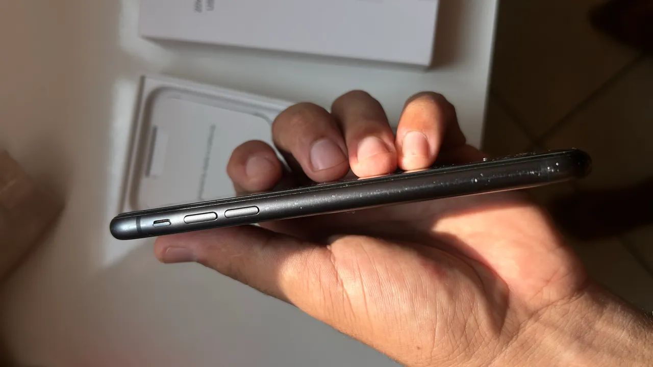 iPhone 11 64GB à Venda - Celulares e Smartphones - Campo Grande