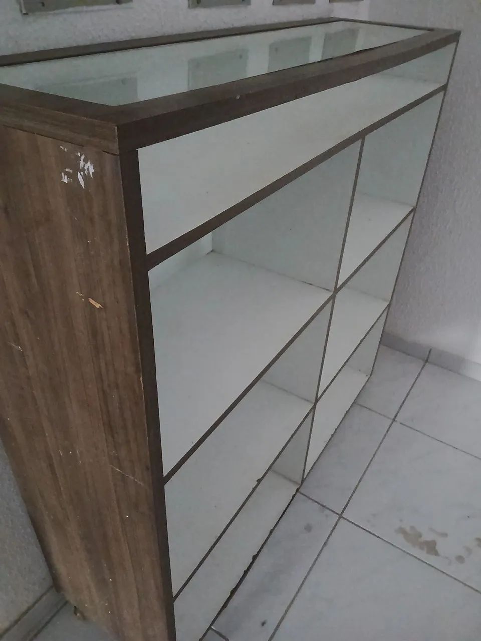 Balcão de loja com pequenas avarias  - Foto 2