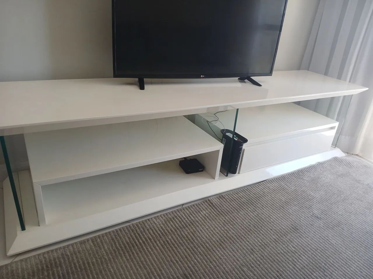 Rack branco semi novo 2.50m 