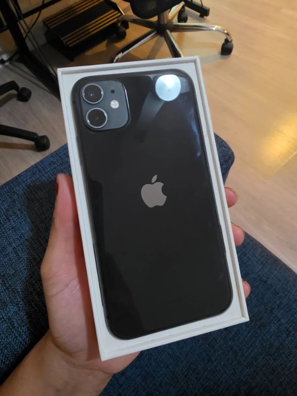Iphone 11 64gb preto com caixa - Foto 3