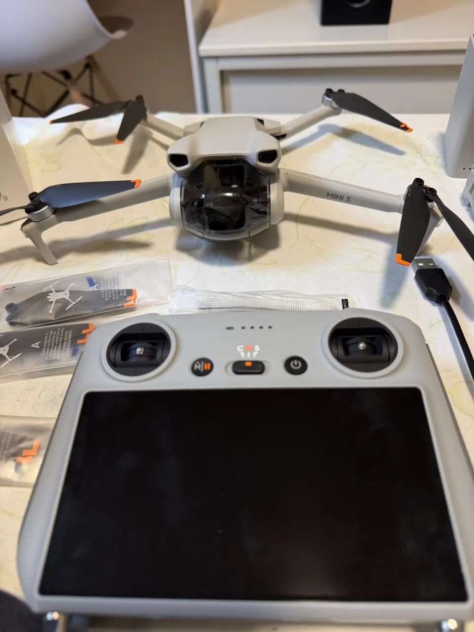 Drone Dji Mini 3 combo fly more com tela - Foto 2