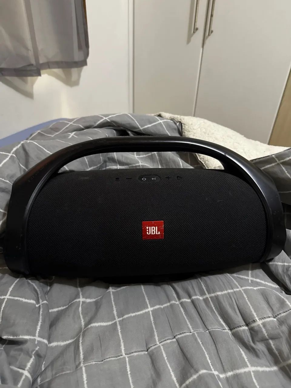 JBL BOMBOX 