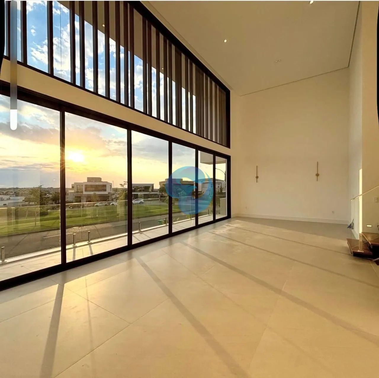 Casa Nova de Alto Padrão com 5 Suítes e Piscina | Alphaville 3 Chamada - Foto 3