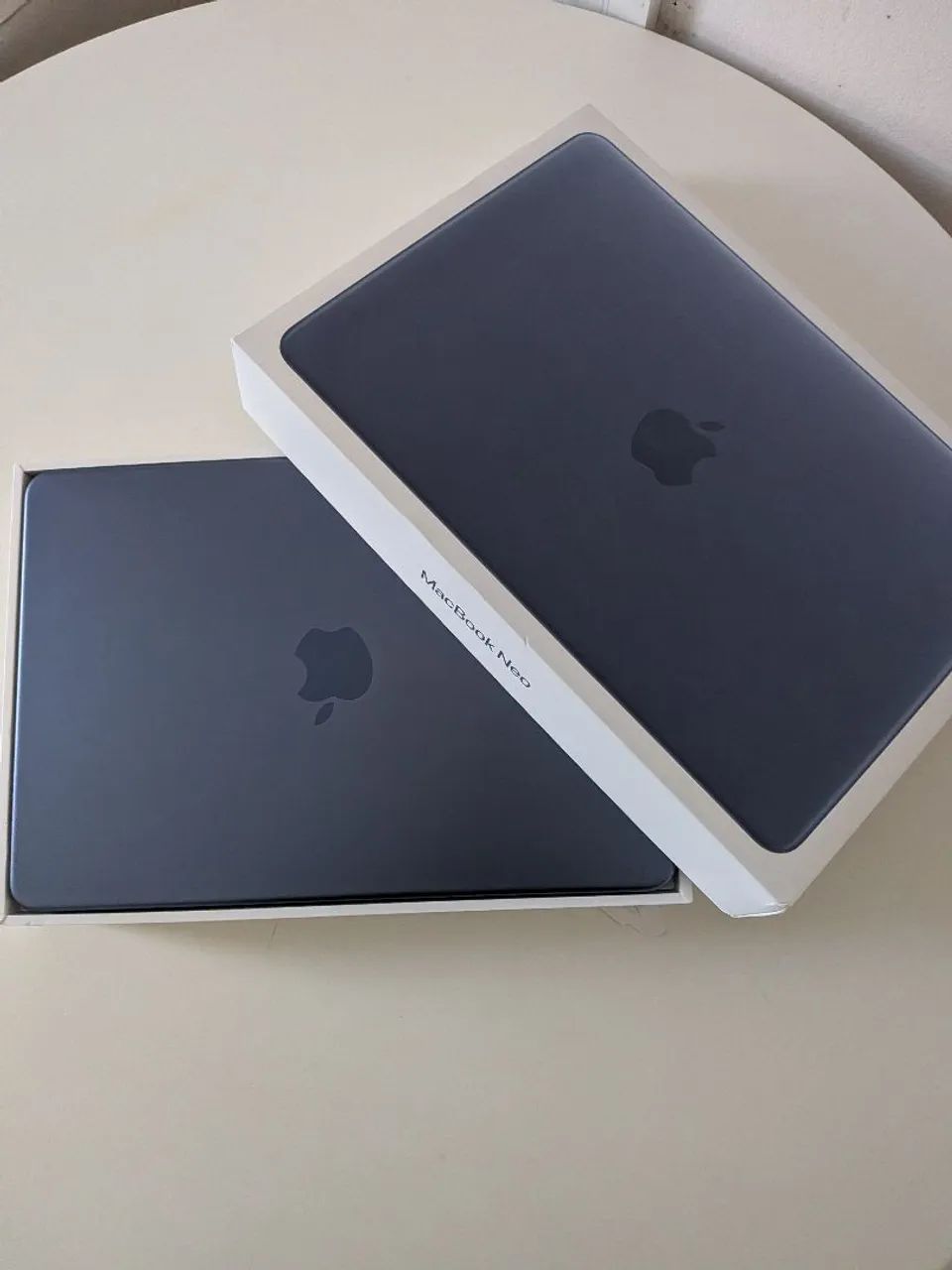 Macbook Neo De 13 Polegadas: Chip A18 Pro, 256gb Índig, com biometria - Foto 4